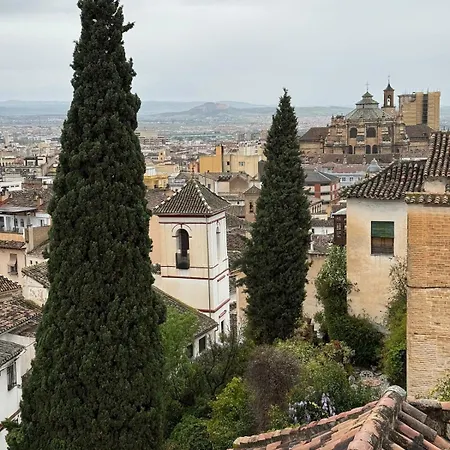 Spectacular Alhambra View Roof Terrace Penthouse Apartment *